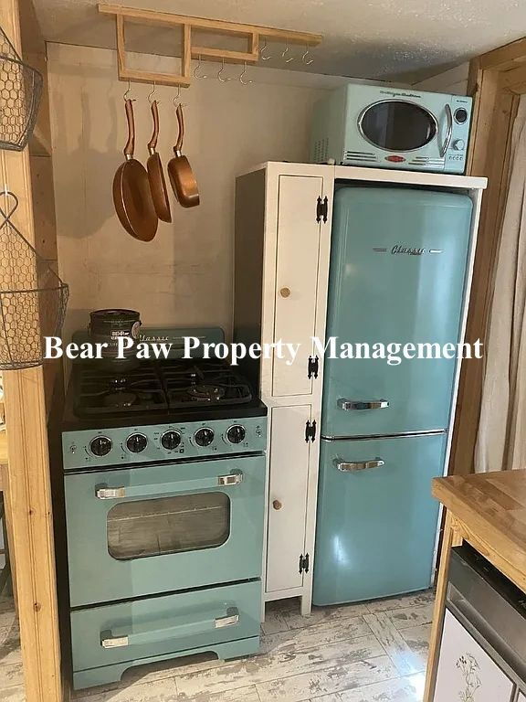 Photo - Adorable Little Home in Evergreen!