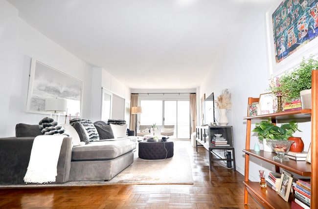Building Photo - 60 E 8th St Unit 33K Rental