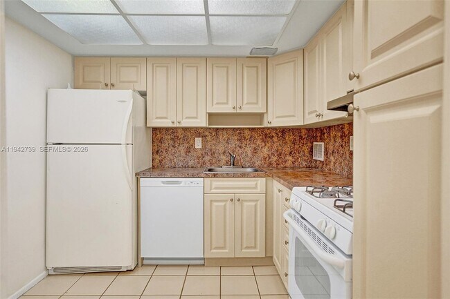 Photo - 3140 S Ocean Dr Unit 1909