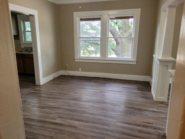 Photo - 2200 Dodson Ave