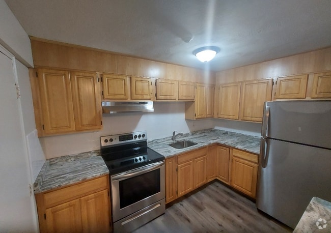 Building Photo - 45 Elmwood Park Rental