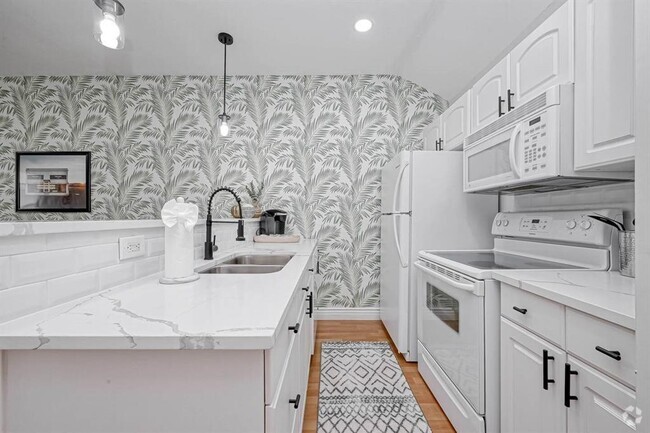 Building Photo - 1352 Dorothy St Unit B Rental