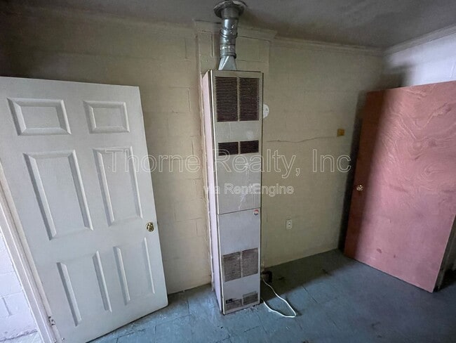 Photo - 415 Rocky St