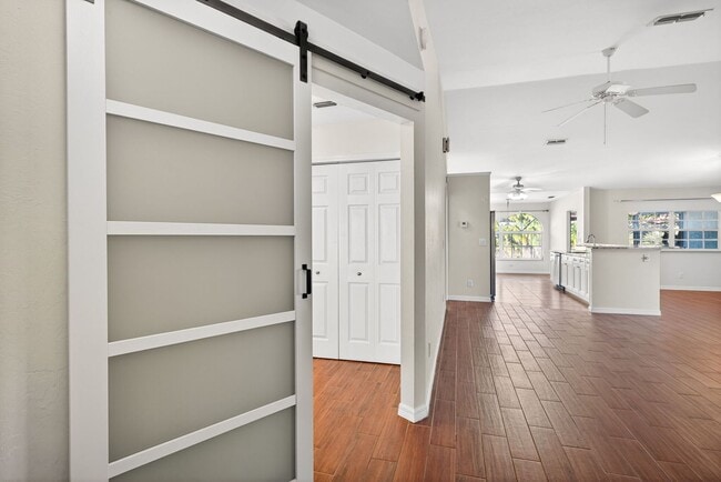 Photo - 2 Bedroom 2 bath Oversized Duplex with 2 Car Garage