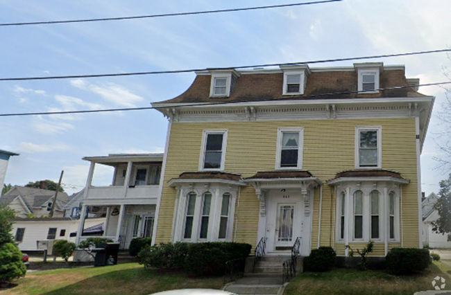 Building Photo - 343 Hanover St Unit #2 Rental