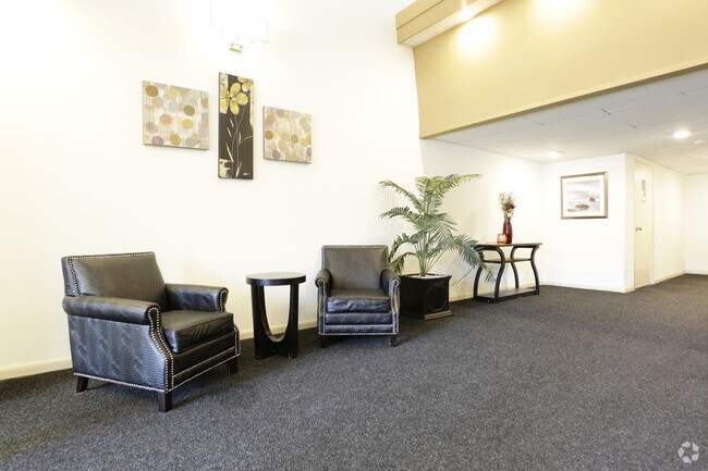 Lobby Area - Stevenson Terrace Apartments