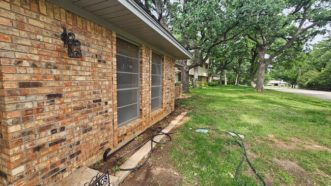 1908 Westridge St Unit 1908 Westridge St.