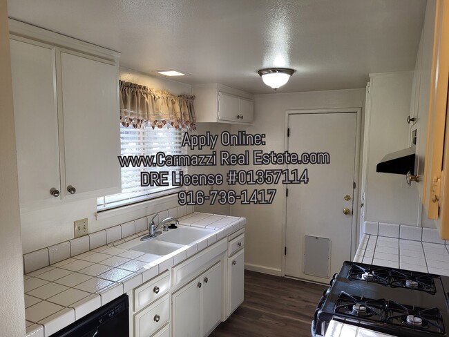 Photo - 6046 Vía Casitas