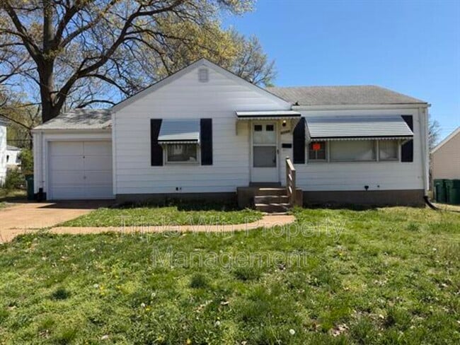 Building Photo - 10168 Cabot Dr