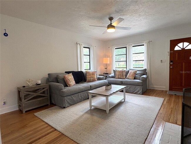 Photo - 2026 Grove St
