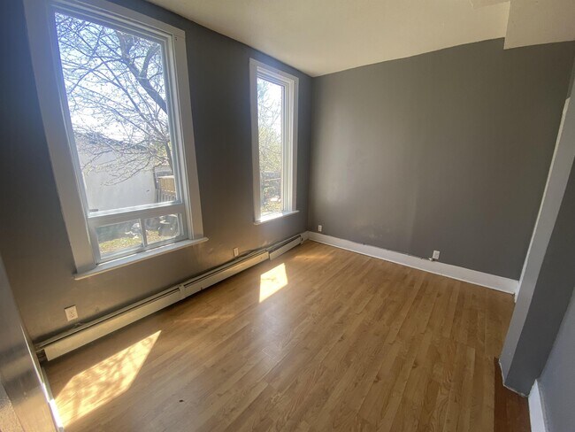 Photo - 323-323 Pearl St Unité 323 Pearl St.