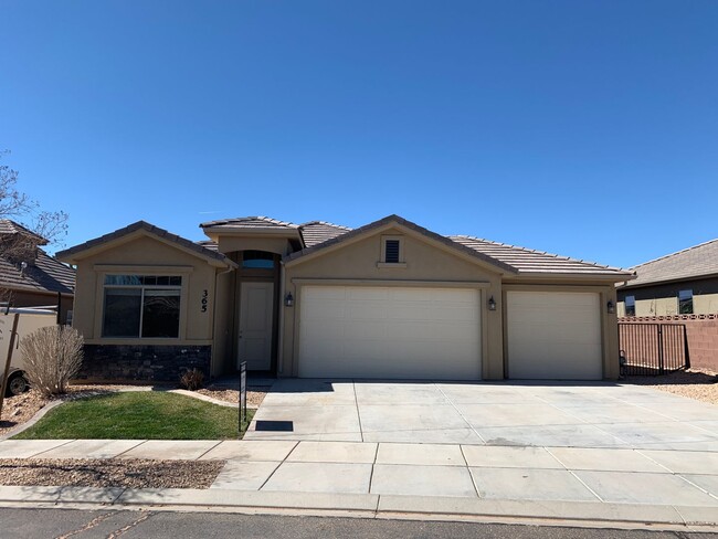 Photo - Beautiful Home in Hurricane
