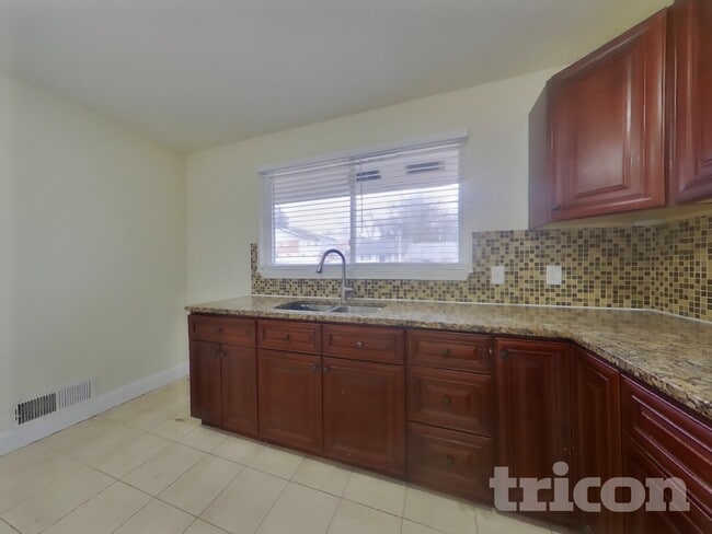 Photo - 3105 Bellbrook Ct