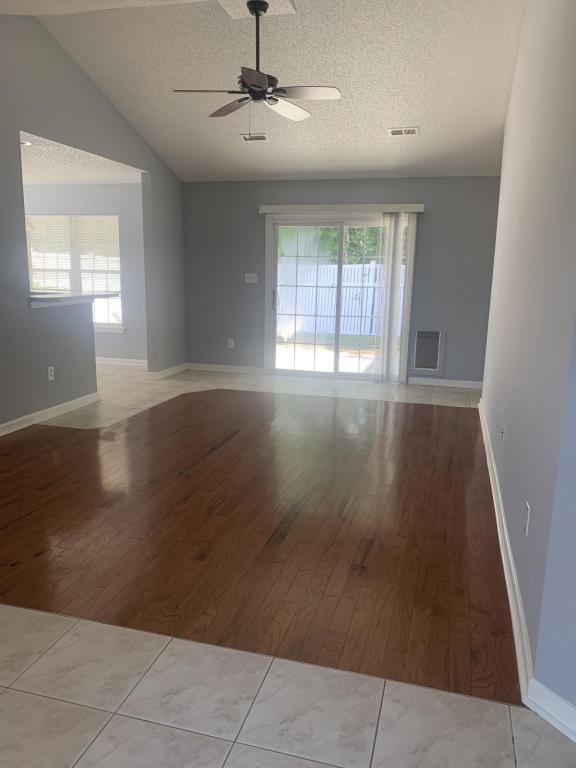 Photo - 108 Marsh Rabbit Dr