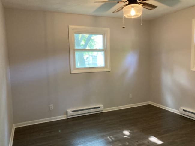 Photo - 391 Lynn Dr Unit 1