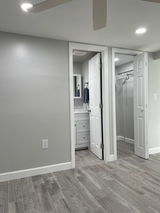 Photo - 5 Parkdale Dr