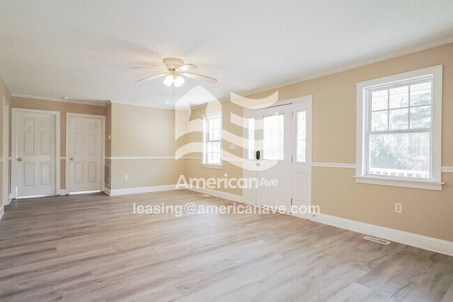 Photo - 3716 Mills Dr