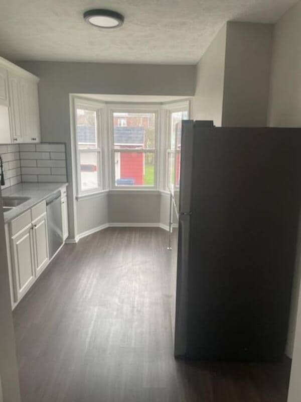 Photo - 3896 Parkdale Rd