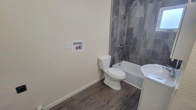 Photo - 1 bed 1 bath Sparks Duplex For Rent