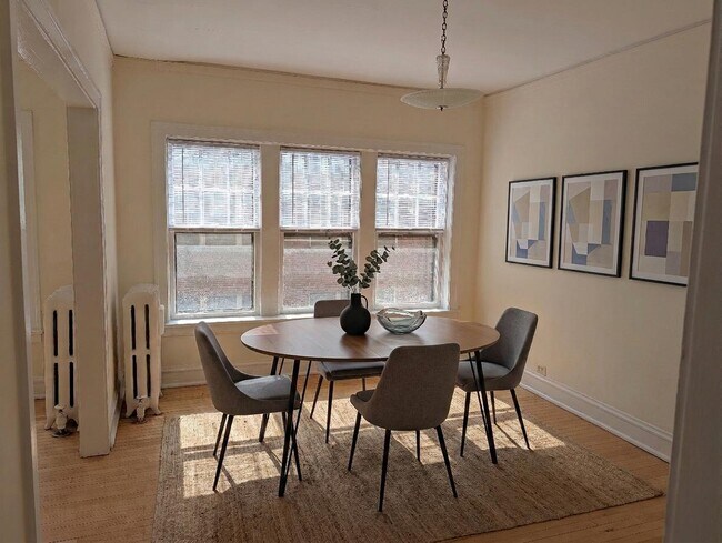 Photo - 729 Hinman Ave Unit 2W