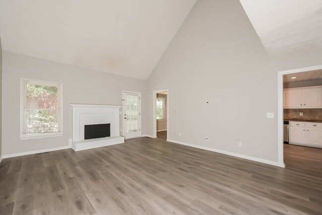 Photo - 710 Maggie Mae Ln