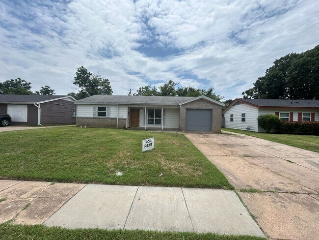 Photo - Modern living meets exceptional comfort