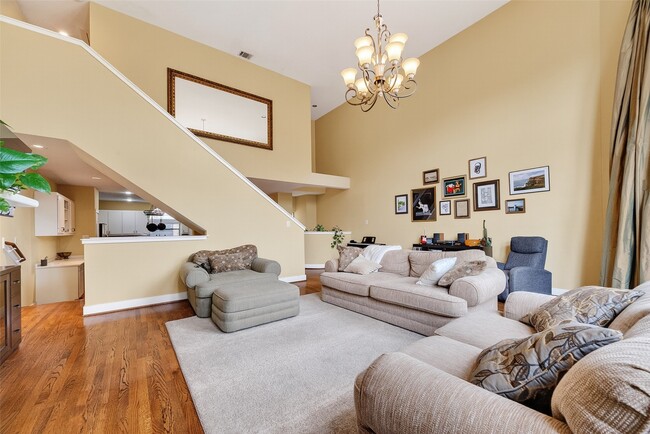 Photo - 2507 Brinkman St