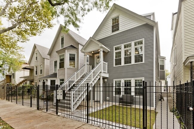 Photo - 3121 N Monticello Ave Unit 2