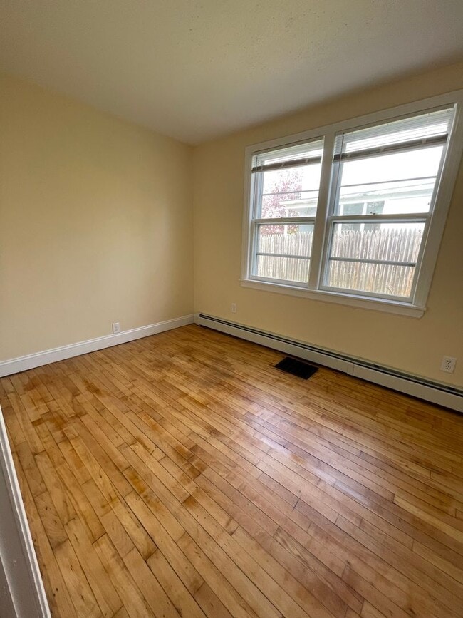 Photo - 96 Pitkin St Unidad APT B