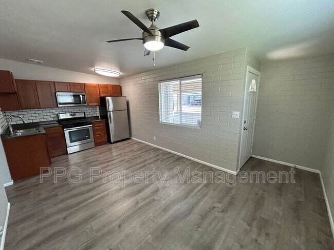 Photo - 904 S Mariana St