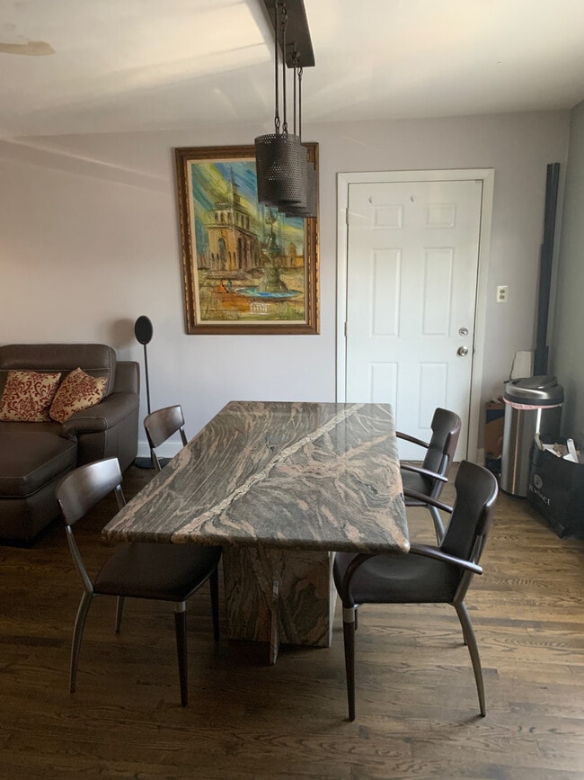 Photo - 5310 S Archer Ave