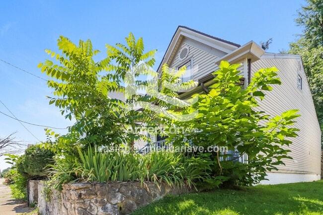 Photo - 820 Milton St