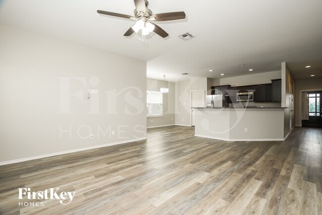 Photo - 168 Fabarm Ln