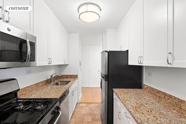 Photo - 1641 Third Avenue 15H