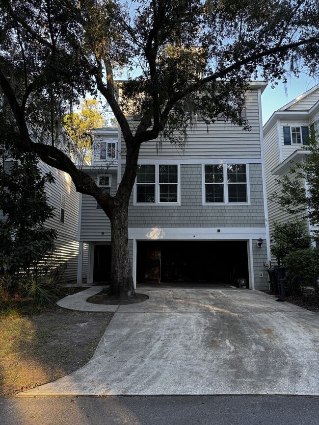 Newly Remodeled Home- Mid-Island Hilton Head - Newly Remodeled Home- Mid-Island Hilton Head