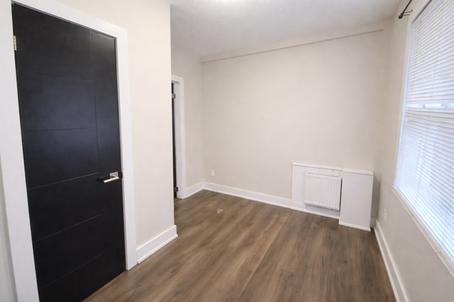 Photo - 292 Welland Ave Unité 5