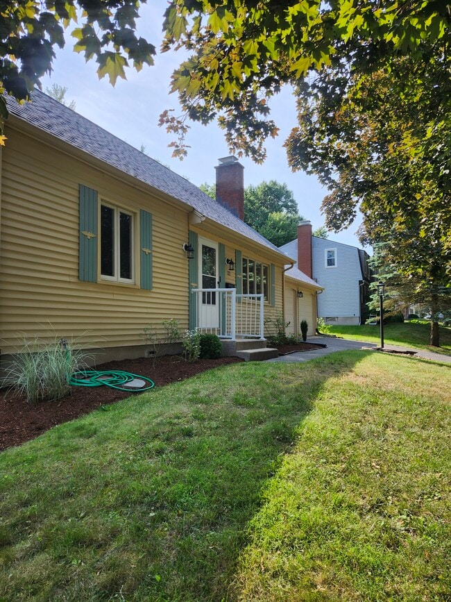 Photo - 32 St James Ave