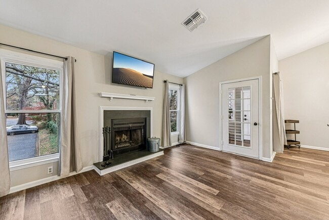 Photo - 430 Queens Rd Unit 732