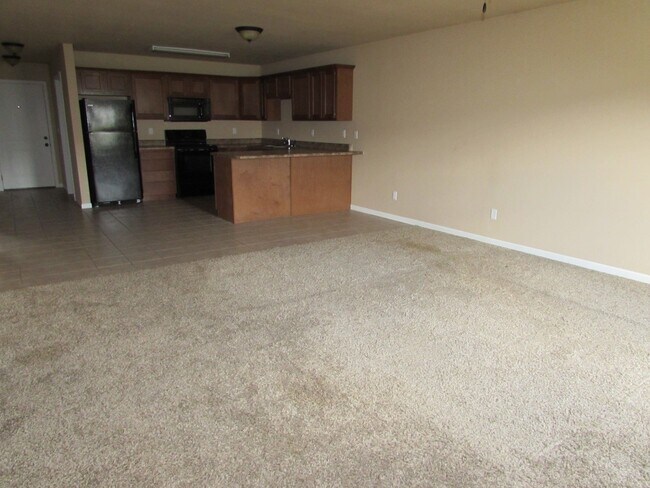 Photo - 6733-MF2-E2 Unidad B