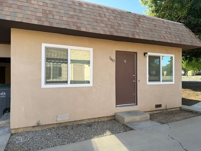 Building Photo - 1407 South Ave Unit 1407 South Ave