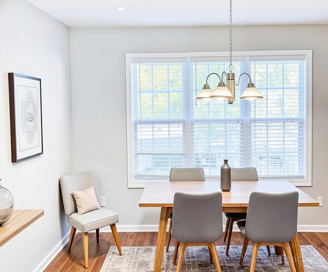 Photo - 314 Moreland Cir