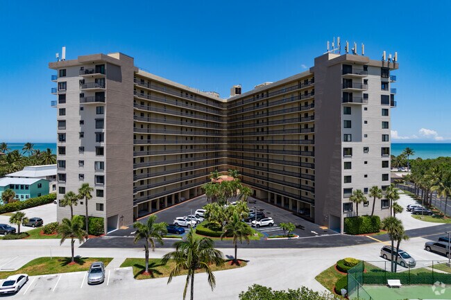 801 S Ocean Dr, Fort Pierce, FL 34949 - Sea Pointe Towers