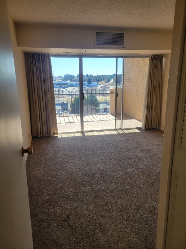 Photo - 411 Lakewood Cir