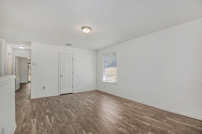 Photo - This charming 2-bedroom, 2-bathroom duplex is nestled in the desirable Lake Worth region of Fort ...