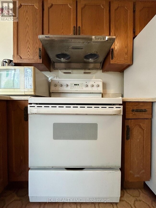 Photo - 135 Estelle Ave