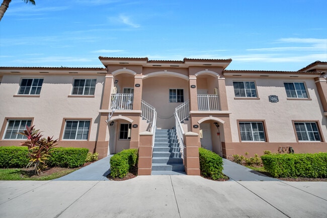 Photo - 1261 SE 27th St Unit 203
