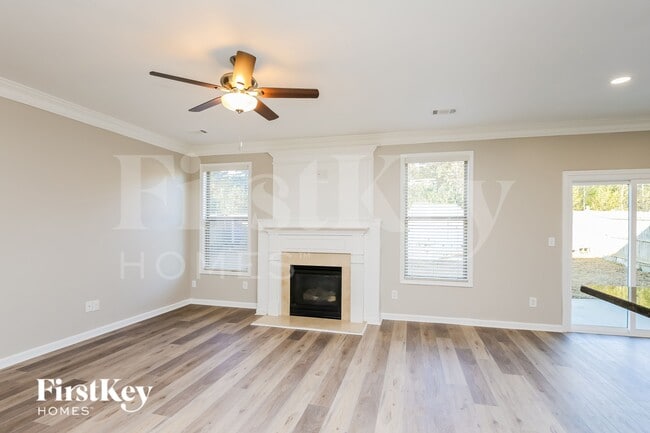 3192 Sag Harbor Ln