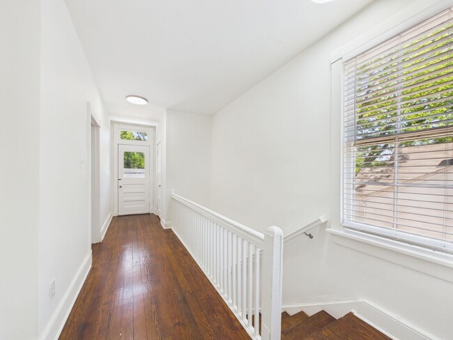 Photo - 1703 Oakdale Ave Unidad Apt B