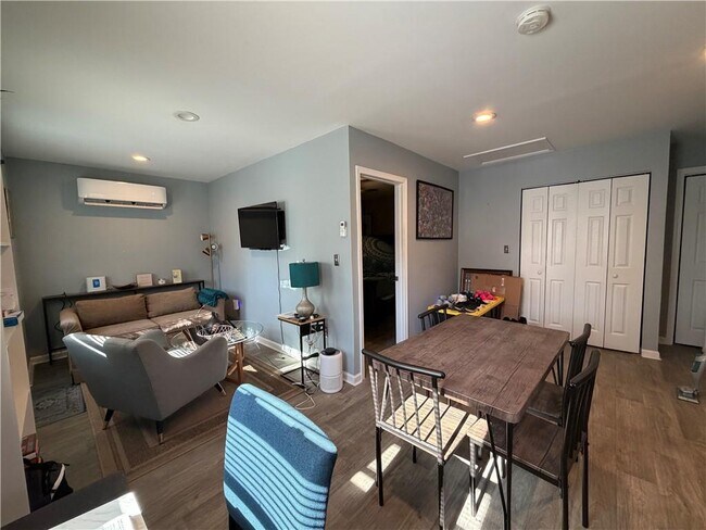 Photo - 2701 Hood Ave NW