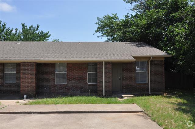 Building Photo - 2032 Oakwood Ct Rental